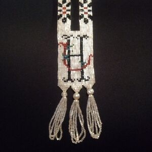 Artisan Beaded Necklace with Intricate Patterns